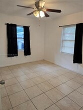 6912 NW 5th Pl in Miami, FL - Building Photo - Building Photo