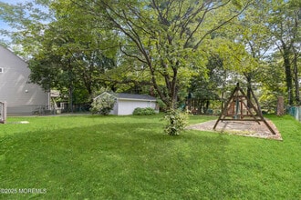 39 Lapsley Ln in Lakewood, NJ - Building Photo - Building Photo