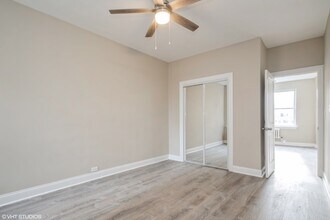 432 W Belmont Ave, Unit 610 in Chicago, IL - Building Photo - Building Photo