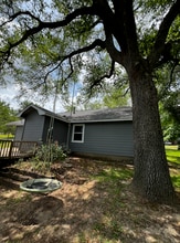 203 La Bonne Dr in Saraland, AL - Building Photo - Building Photo