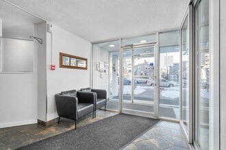 Stratton Oaks in Calgary, AB - Building Photo - Building Photo