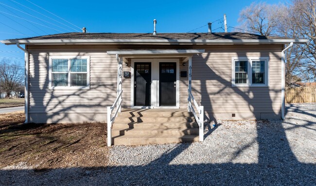 property at 615 W Madison St