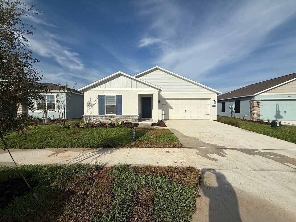 4745 Katrina Dr in Haines City, FL - Building Photo