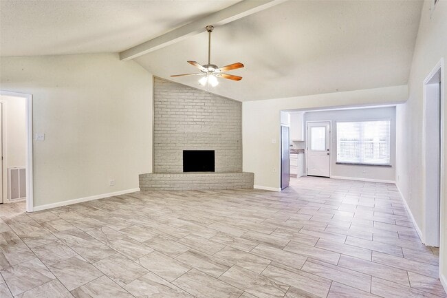 17559 Methil Dr in Spring, TX - Foto de edificio - Building Photo