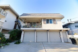 306 Avenida Granada in San Clemente, CA - Building Photo