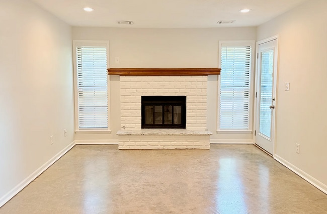 12027 W 58th Pl in Shawnee, KS - Building Photo - Building Photo