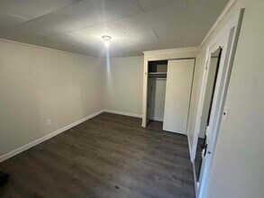 713 Pine St in Paris, TN - Building Photo - Building Photo
