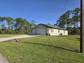 1015 Balboa Ave in La Belle, FL - Building Photo - Building Photo