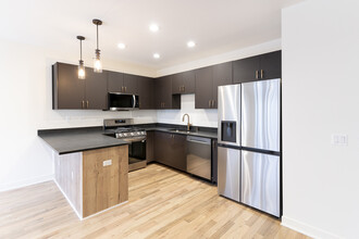 1246 S Fairfield Ave in Chicago, IL - Building Photo - Building Photo