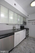 2630 Wagon Dr-Unit -3C in Alexandria, VA - Building Photo - Building Photo