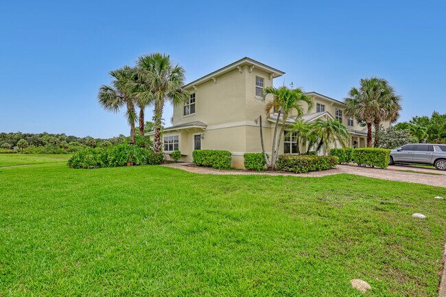 2548 Creekside Dr in Fort Pierce, FL - Building Photo - Building Photo