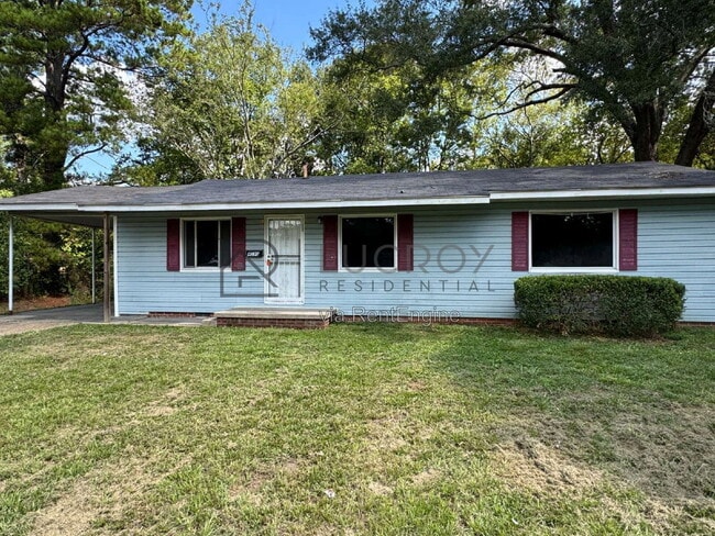 property at 4090 El Paso St