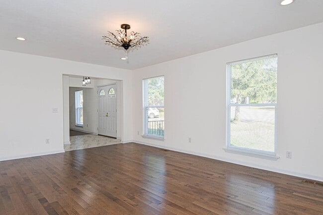 306 Bright Meadows Dr in Ballwin, MO - Building Photo - Building Photo