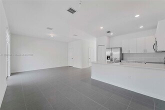 701 SE 13th Street Cir in Homestead, FL - Building Photo - Building Photo