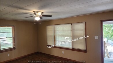 1329 Sunnyside St in Florence, AL - Building Photo - Building Photo