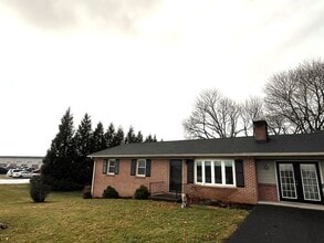 5047 Cumberland Hwy in Chambersburg, PA - Building Photo - Building Photo