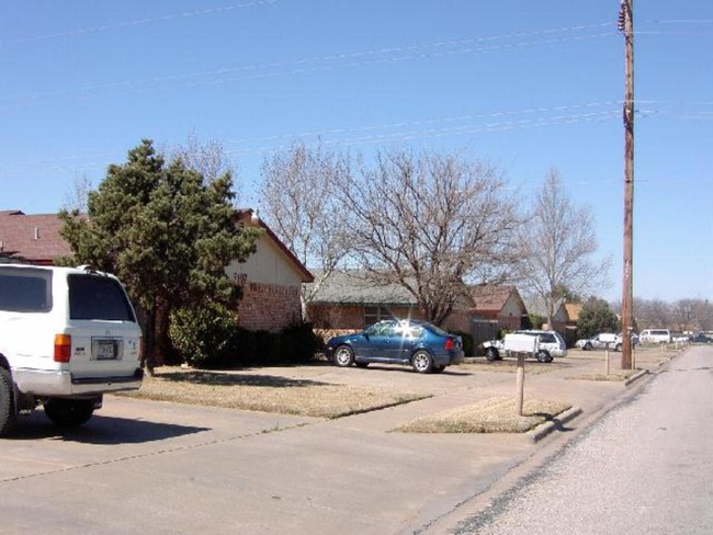 74th & Ave. W Duplexes in Lubbock, TX - Building Photo - Other