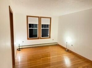 714 Adams St in Boston, MA - Foto de edificio - Building Photo