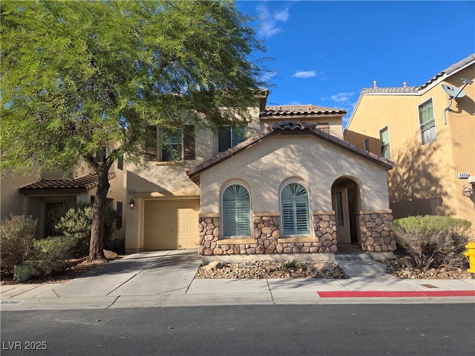4966 Tioga Pass Ave in Las Vegas, NV - Building Photo