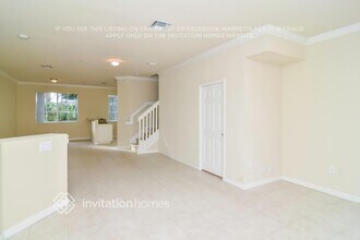 5030 SW 126th Ave in Miramar, FL - Foto de edificio - Building Photo