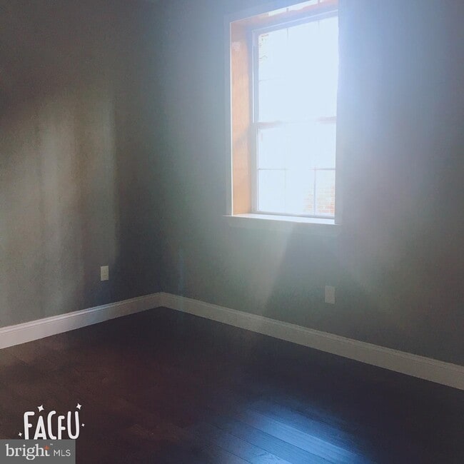 1429 W Girard Ave photo'