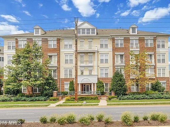 property at 305 Redland Blvd