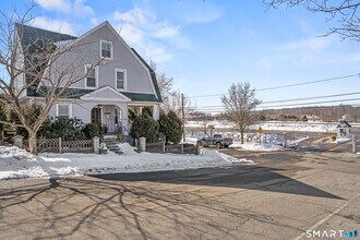 94 Neptune Ave in New London, CT - Building Photo - Building Photo