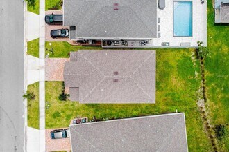 2498 Empress Dr, Unit # 1004 in Kissimmee, FL - Building Photo - Building Photo