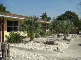 7524 41st Ave N in St. Petersburg, FL - Building Photo
