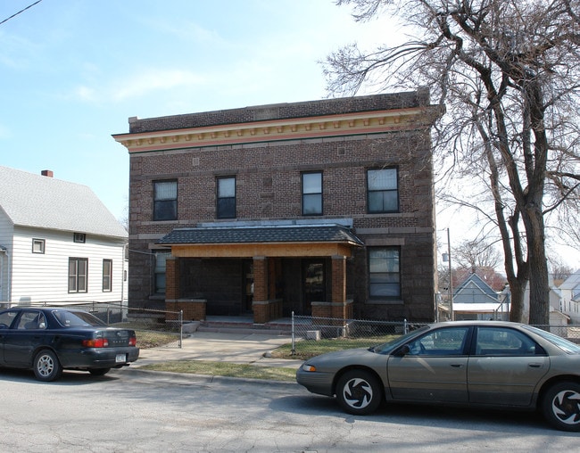 4407 S 22nd St in Omaha, NE - Foto de edificio - Building Photo