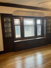 2465 W 11th St in Cleveland, OH - Building Photo - Building Photo