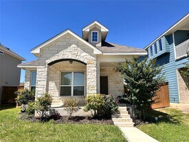 137 Rustic Glen Dr in San Marcos, TX - Building Photo