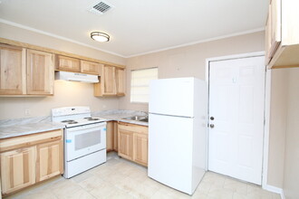 6620 Applegate St in Milton, FL - Building Photo - Building Photo