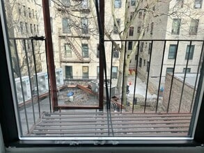 Furnished room/NOT APARTMENT in Brooklyn, NY - Building Photo - Building Photo