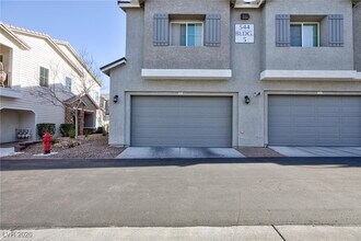 544 Mossy Cup St in Henderson, NV - Building Photo - Building Photo