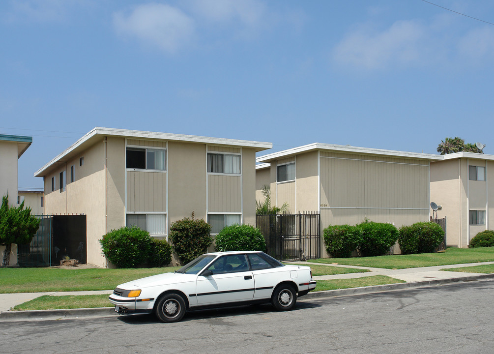 6359 Whippoorwill in Ventura, CA - Foto de edificio