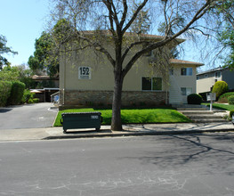 152 Towne Ter in Los Gatos, CA - Foto de edificio - Building Photo