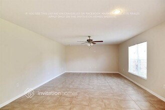 2553 SW Grotto Cir in Port St. Lucie, FL - Foto de edificio - Building Photo