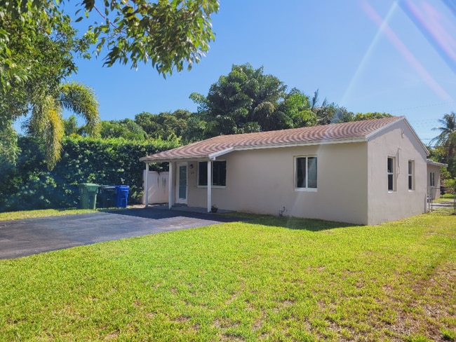 1500 NW 6th Ave in Fort Lauderdale, FL - Building Photo - Building Photo