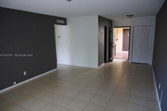 13714 SW 90th Ave in Miami, FL - Building Photo - Building Photo