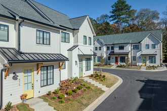 Cedar Walk in Carrollton, GA - Building Photo - Building Photo