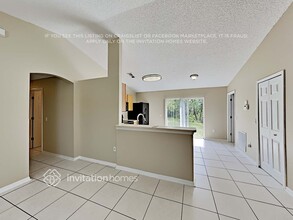 3442 Commerce Ave in Deltona, FL - Building Photo - Building Photo