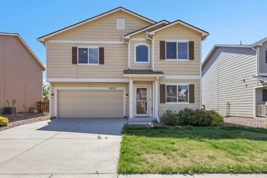 4033 Silver Star Grove in Colorado Springs, CO - Building Photo