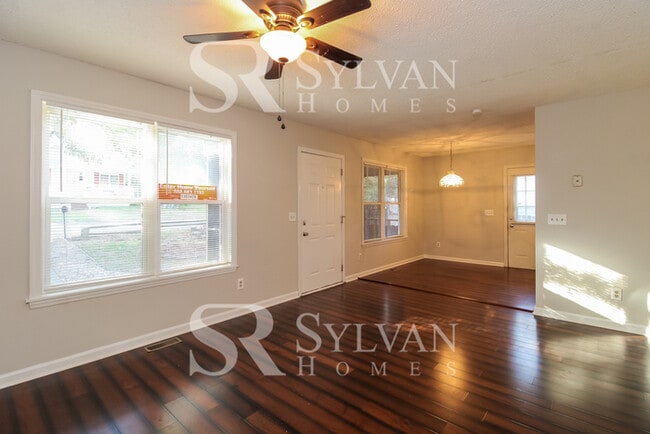 306 Marshall St in Greensboro, NC - Building Photo - Building Photo