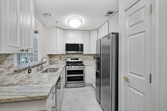 126 Abbie Ct in Guttenberg, NJ - Building Photo - Building Photo