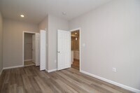 1923 Ashland Ave photo'