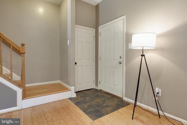 3400 Oak W Dr in Ellicott City, MD - Building Photo - Building Photo