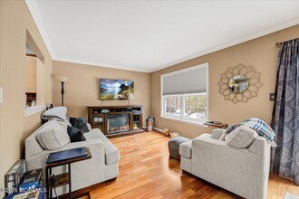 1143 Roseberry Ct in Morganville, NJ - Building Photo - Building Photo