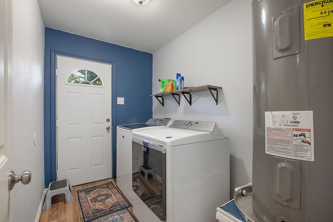 958 E Allen Ave in Fort Worth, TX - Building Photo - Building Photo