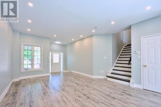 15 Masters Green Crescent in Brampton, ON - Building Photo - Building Photo